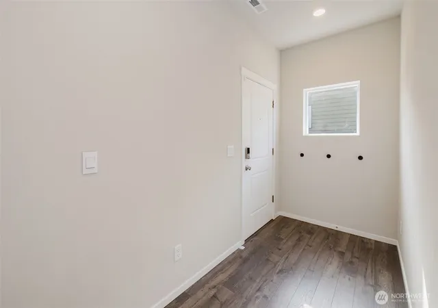 Photo 4 of Townhouse for sale at 6453 Hornet Cir NE, Bremerton, WA 98311 | MLS# NWM2589964 | Listing updated on 2026-10-14
