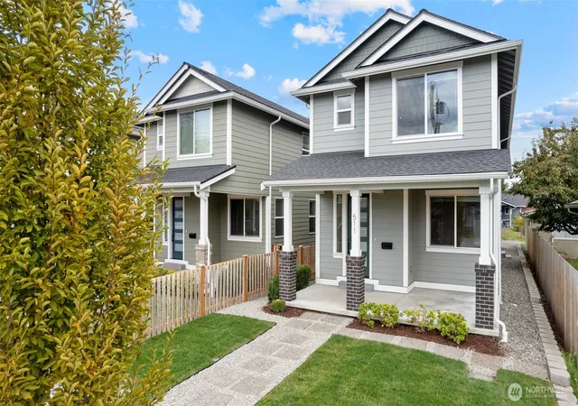 Photo 1 of Single family home for sale at 511 15th Street Se, Puyallup, WA 98372 | MLS# NWM2589982 | Listing updated on 2026-10-15