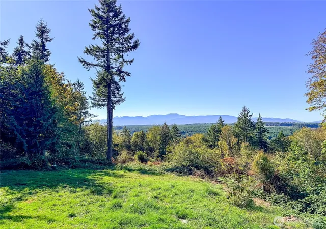 Photo 3 of Manufactured home for sale at 890 No Name Rd #NO, Port Ludlow, WA 98365 | MLS# NWM2589986 | Listing updated on 2026-10-02