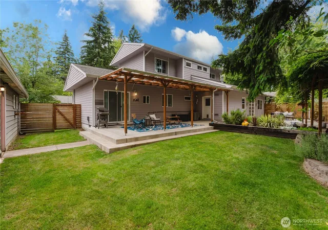 Photo 3 of Single family home for sale at 8706 Ne 135th Place, Kirkland, WA 98034 | MLS# NWM2589994 | Listing updated on 2026-10-02