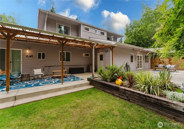 Photo 3 of Single family home for sale at 8706 NE 135th Place, Kirkland, WA 98034 | MLS# NWM2589994 | Listing updated on 2026-10-02
