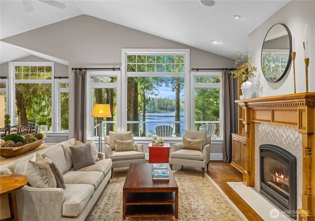 Photo 3 of Single family home for sale at 25314 SE 28th Street, Sammamish, WA 98075 | MLS# NWM2589996 | Listing updated on 2026-10-21
