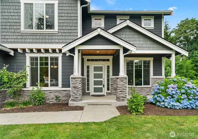 Photo 2 of Single family home for sale at 10103 52nd Street Se, Snohomish, WA 98290 | MLS# NWM2589998 | Listing updated on 2026-10-02