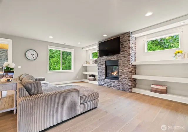 Photo 3 of Single family home for sale at 10103 52nd Street Se, Snohomish, WA 98290 | MLS# NWM2589998 | Listing updated on 2026-10-02