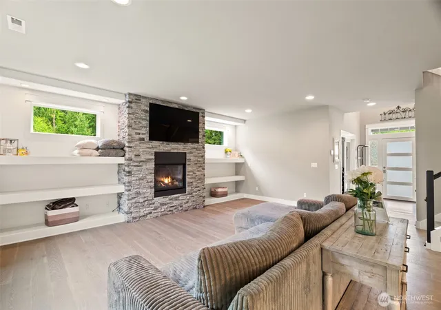 Photo 3 of Single family home for sale at 10103 52nd Street SE, Snohomish, WA 98290 | MLS# NWM2589998 | Listing updated on 2026-10-02