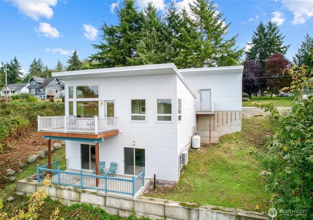 Photo 1 of Single family home for sale at 27414 Pioneer Hwy, Stanwood, WA 98292 | MLS# NWM2590004 | Listing updated on 2026-10-02