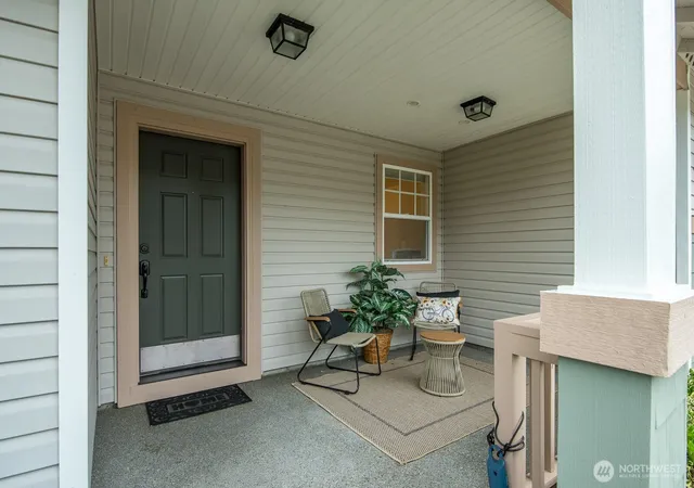 Photo 3 of Single family home for sale at 5019 146th Street SE, Everett, WA 98208 | MLS# NWM2590012 | Listing updated on 2026-10-03