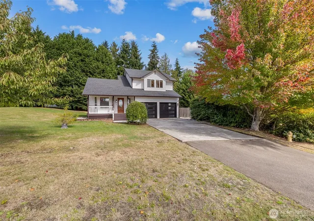 Photo 3 of Single family home for sale at 7101 Se Marion St, Port Orchard, WA 98366 | MLS# NWM2590016 | Listing updated on 2026-10-09