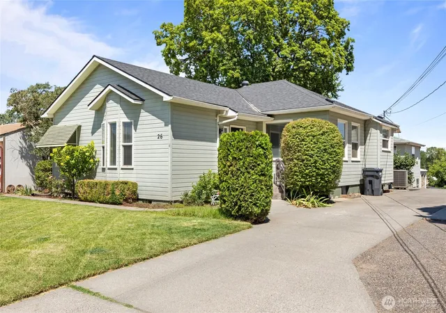 Photo 3 of Multi family home for sale at 26 Southwest 13th, College Place, WA 99324 | MLS# NWM2590017 | Listing updated on 2026-10-01