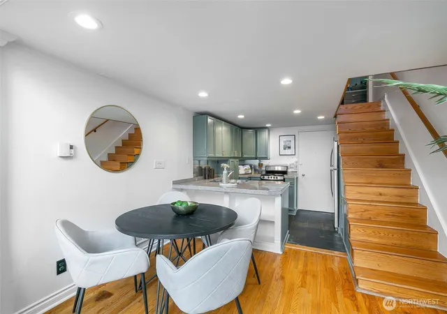 Photo 4 of Condo for sale at 1000 Union St #315, Seattle, WA 98101 | MLS# NWM2590019 | Listing updated on 2026-10-03