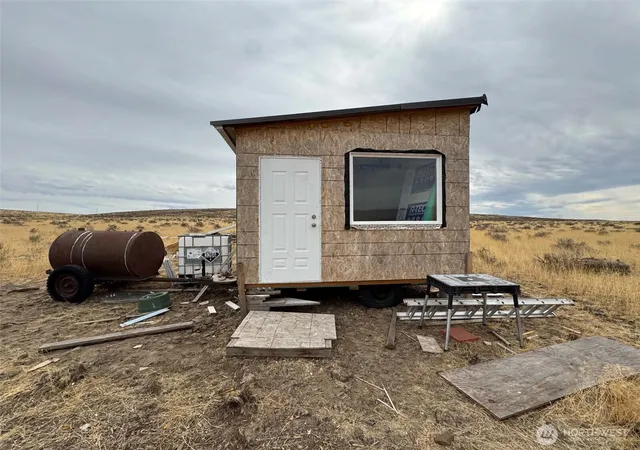 Photo 2 of Land for sale at 0 Buds Pl, Yakima, WA 98901 | MLS# NWM2590021 | Listing updated on 2026-10-02