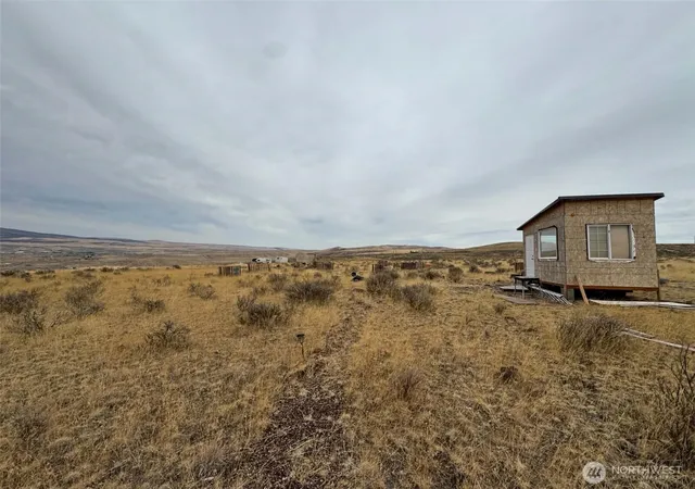 Photo 3 of Land for sale at 0 Buds Pl, Yakima, WA 98901 | MLS# NWM2590021 | Listing updated on 2026-10-02