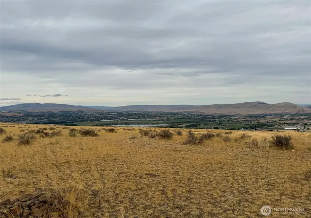 Photo 3 of Land for sale at 0 Buds Pl, Yakima, WA 98901 | MLS# NWM2590021 | Listing updated on 2026-10-02