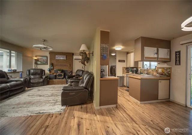 Photo 3 of Single family home for sale at 507 W Helena Ave, Ellensburg, WA 98926 | MLS# NWM2590024 | Listing updated on 2026-10-02