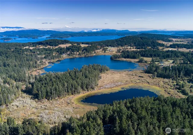 Photo 2 of Manufactured home for sale at 105 Crestview Dr, Friday Harbor, WA 98250 | MLS# NWM2590030 | Listing updated on 2026-10-08