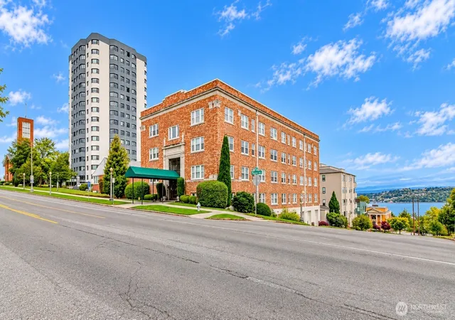 Photo 2 of Condo for sale at 301 N Tacoma Ave #306, Tacoma, WA 98403 | MLS# NWM2590031 | Listing updated on 2026-10-02