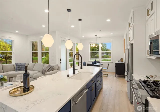 Photo 3 of Condo for sale at 10263 135th Circle NE #33, Kirkland, WA 98033 | MLS# NWM2590040 | Listing updated on 2026-10-01