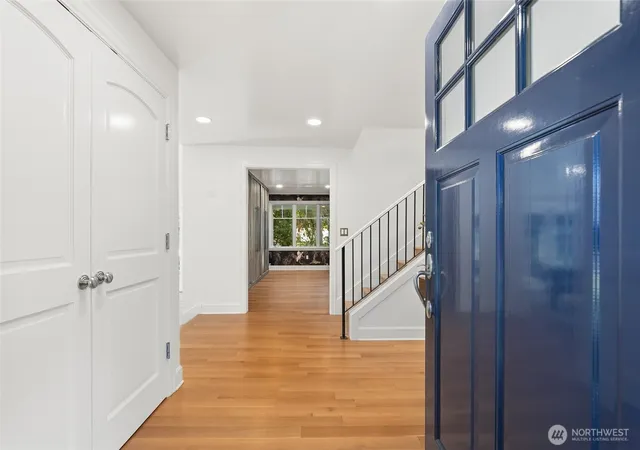 Photo 3 of Single family home for sale at 37 Tatoosh Ky, Bellevue, WA 98006 | MLS# NWM2590041 | Listing updated on 2026-10-02