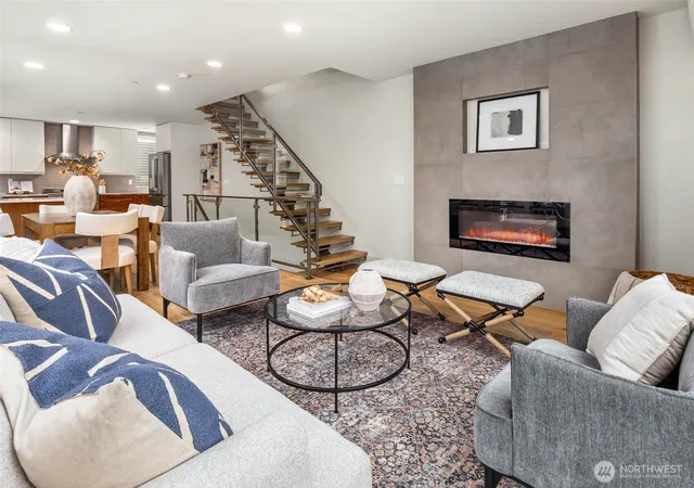 Photo 3 of Townhouse for sale at 1116 Broadway E #C, Seattle, WA 98102 | MLS# NWM2590046 | Listing updated on 2026-10-02