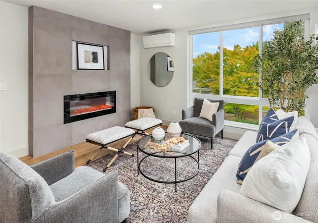Photo 4 of Townhouse for sale at 1116 Broadway E #C, Seattle, WA 98102 | MLS# NWM2590046 | Listing updated on 2026-10-02