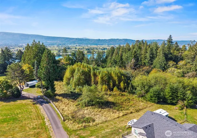 Photo 3 of Land for sale at 8 Cougar Fls Ln, Cathlamet, WA 98612 | MLS# NWM2590054 | Listing updated on 2026-10-03