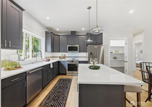 Photo 4 of Single family home for sale at 371 Rainier Ln, Port Ludlow, WA 98365 | MLS# NWM2590062 | Listing updated on 2026-10-16