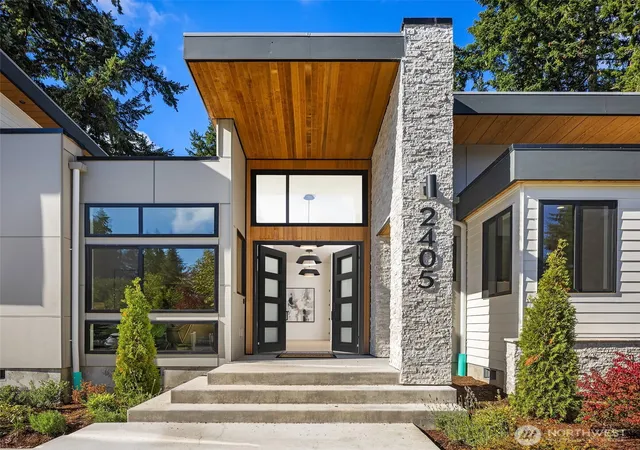Photo 1 of Single family home for sale at 2405 162nd Avenue Ne, Bellevue, WA 98008 | MLS# NWM2590075 | Listing updated on 2026-10-02