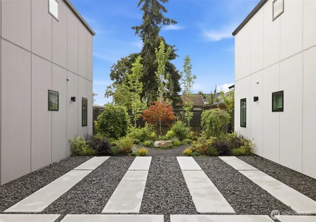 Photo 3 of Townhouse for sale at 4411 S Holly St, Seattle, WA 98118 | MLS# NWM2590076 | Listing updated on 2026-10-01
