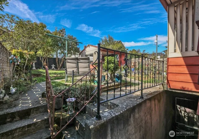 Photo 3 of Sale Pending at 7355 17th Avenue NW, Seattle, WA 98117 | MLS# NWM2590077 | Listing updated on 2026-10-14