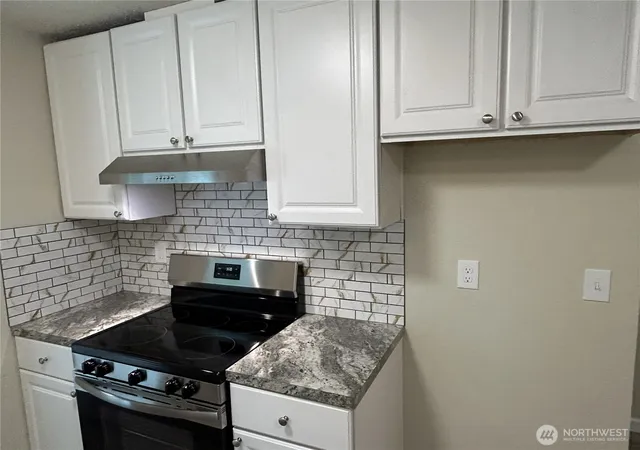 Photo 4 of Single family home for sale at 7812 Greenridge St SW, Olympia, WA 98512 | MLS# NWM2590098 | Listing updated on 2026-10-02
