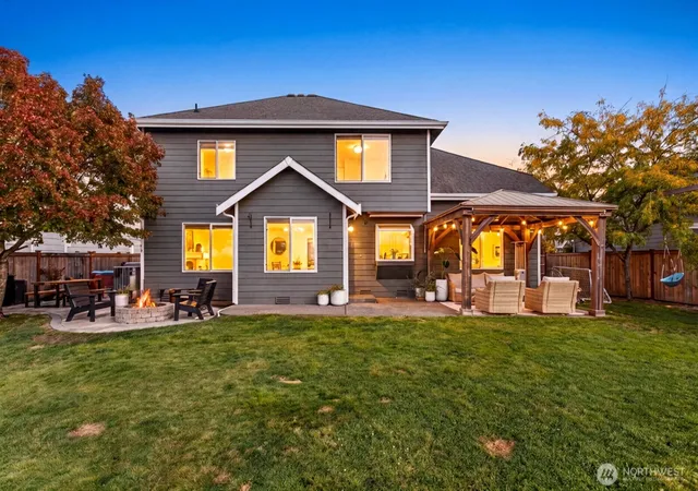 Photo 4 of Single family home for sale at 9616 180th Avenue E, Bonney Lake, WA 98391 | MLS# NWM2590103 | Listing updated on 2026-10-23