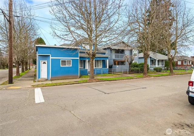 Photo 3 of Multi family home for sale at 441 445 Smithers Ave S, Renton, WA 98057 | MLS# NWM2590115 | Listing updated on 2026-10-01