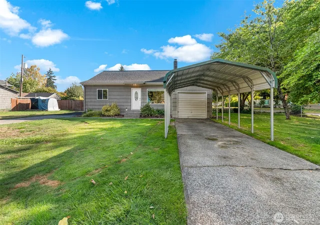 Photo 1 of Single family home for sale at 1152 32nd Avenue, Longview, WA 98632 | MLS# NWM2590118 | Listing updated on 2026-10-02