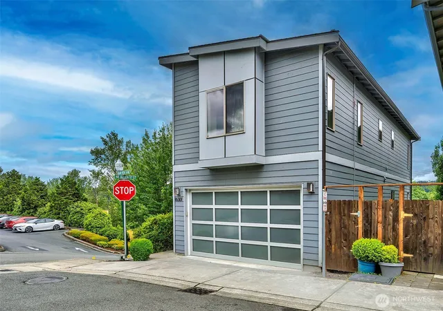 Single family home for sale at 16301 Main View Ln NE, Duvall, WA 98019 | MLS# NWM2590120