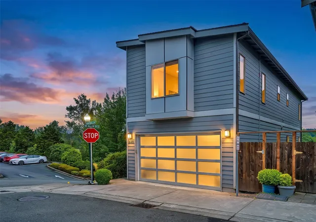 Single family home for sale at 16301 Main View Ln NE, Duvall, WA 98019 | MLS# NWM2590120