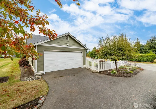 Photo 3 of Single family home for sale at 2201 24th Street, Anacortes, WA 98221 | MLS# NWM2590129 | Listing updated on 2026-10-02