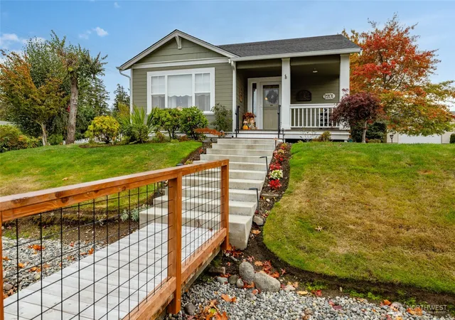 Photo 3 of Single family home for sale at 2201 24th Street, Anacortes, WA 98221 | MLS# NWM2590129 | Listing updated on 2026-10-02