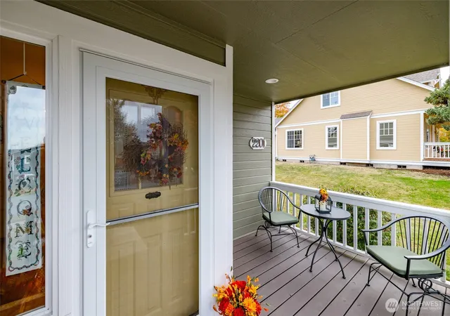 Photo 4 of Single family home for sale at 2201 24th Street, Anacortes, WA 98221 | MLS# NWM2590129 | Listing updated on 2026-10-02