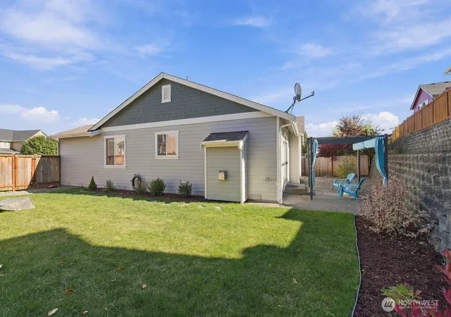 Photo 4 of Single family home for sale at 13814 170th Street E, Puyallup, WA 98374 | MLS# NWM2590135 | Listing updated on 2026-10-01