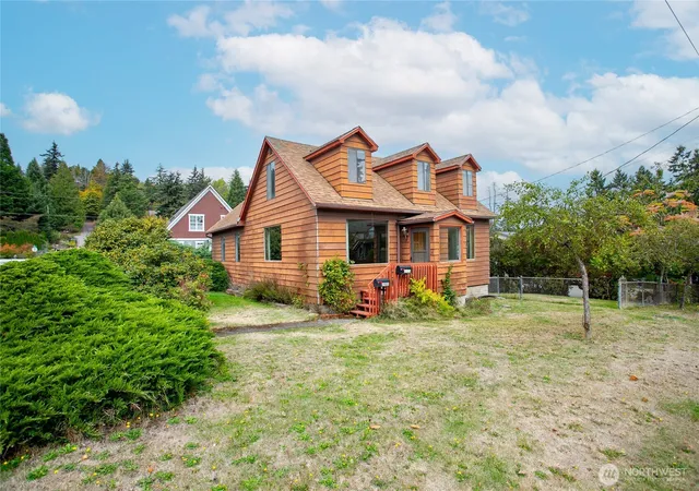 Photo 1 of Single family home for sale at 1901 Harris Ave, Bellingham, WA 98225 | MLS# NWM2590138 | Listing updated on 2026-10-02