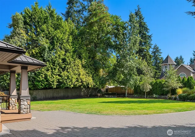 Photo 3 of Single family home for sale at 13330 Ne 80th Street, Redmond, WA 98052 | MLS# NWM2590139 | Listing updated on 2026-10-02