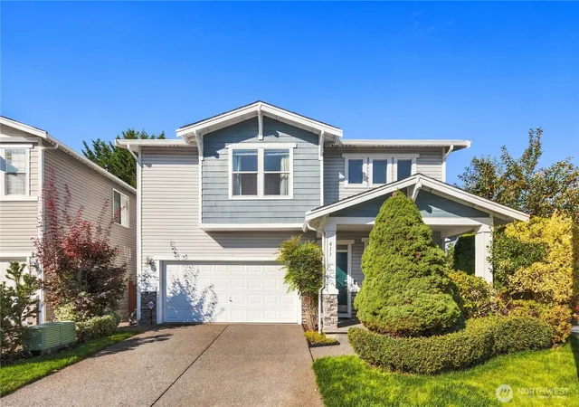 Photo 1 of Sale Pending at 417 Hoquiam Pl NE, Renton, WA 98059 | MLS# NWM2590142 | Listing updated on 2026-10-25
