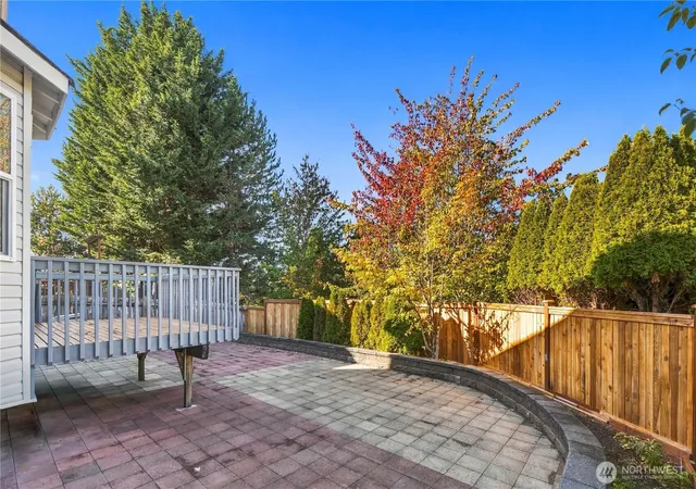 Photo 31 of Sale Pending at 417 Hoquiam Pl NE, Renton, WA 98059 | MLS# NWM2590142 | Listing updated on 2026-10-25