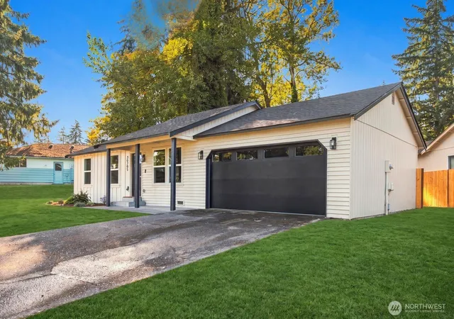 Photo 3 of Single family home for sale at 30205 29th Avenue S, Federal Way, WA 98003 | MLS# NWM2590149 | Listing updated on 2026-10-02