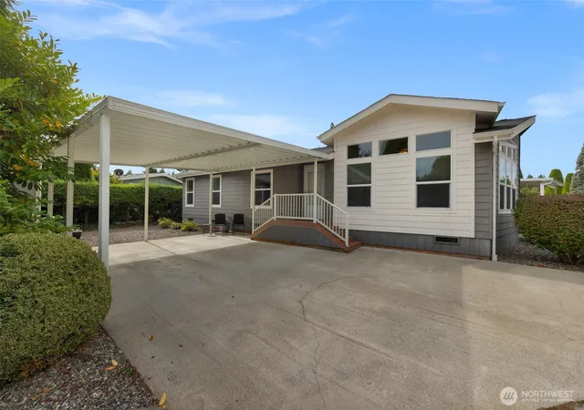 Photo 2 of Single family home for sale at 23825 15th Avenue Se #20, Bothell, WA 98021 | MLS# NWM2590169 | Listing updated on 2026-10-02