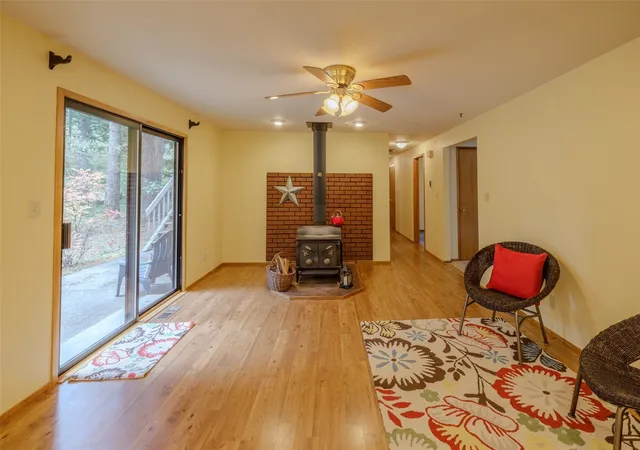 Photo 3 of Single family home for sale at 11125 Charm Rd SE, Rainier, WA 98576 | MLS# NWM2590184 | Listing updated on 2026-10-17
