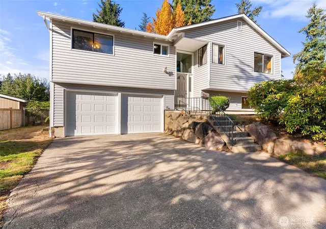 Photo 2 of Single family home for sale at 3805 224th Place Sw, Mountlake Terrace, WA 98043 | MLS# NWM2590186 | Listing updated on 2026-10-02