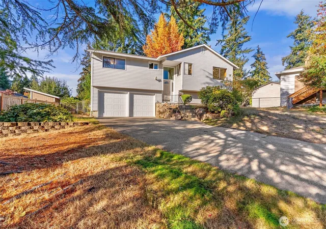 Photo 4 of Single family home for sale at 3805 224th Place SW, Mountlake Terrace, WA 98043 | MLS# NWM2590186 | Listing updated on 2026-10-02