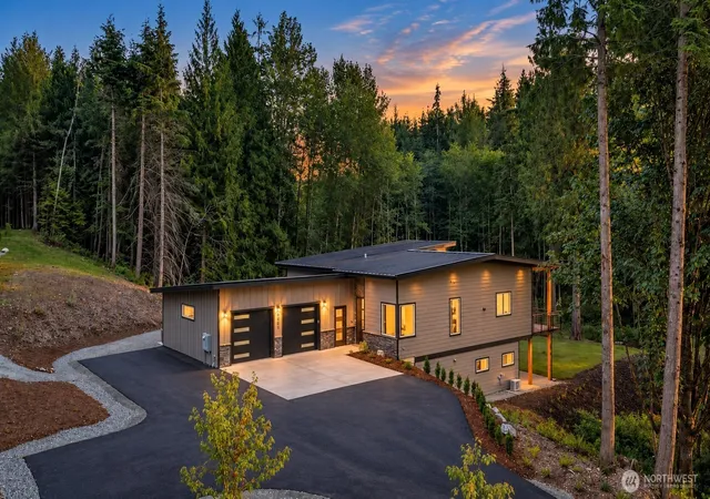 Photo 1 of Single family home for sale at 5061 S Pass Rd, Sumas, WA 98295 | MLS# NWM2590190 | Listing updated on 2026-10-02