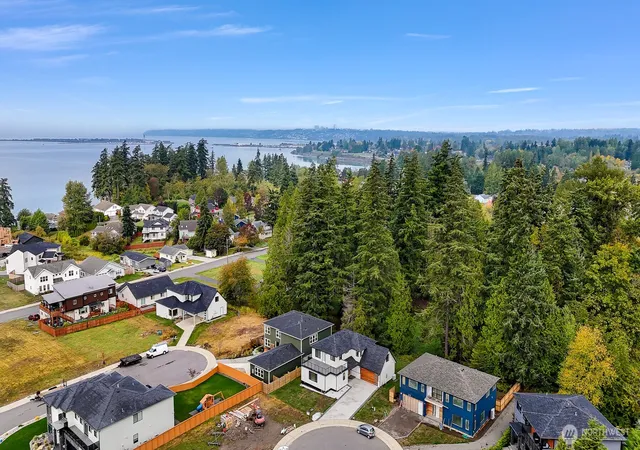 Photo 3 of Single family home for sale at 2529 Bora Ct, Blaine, WA 98230 | MLS# NWM2590197 | Listing updated on 2026-10-02